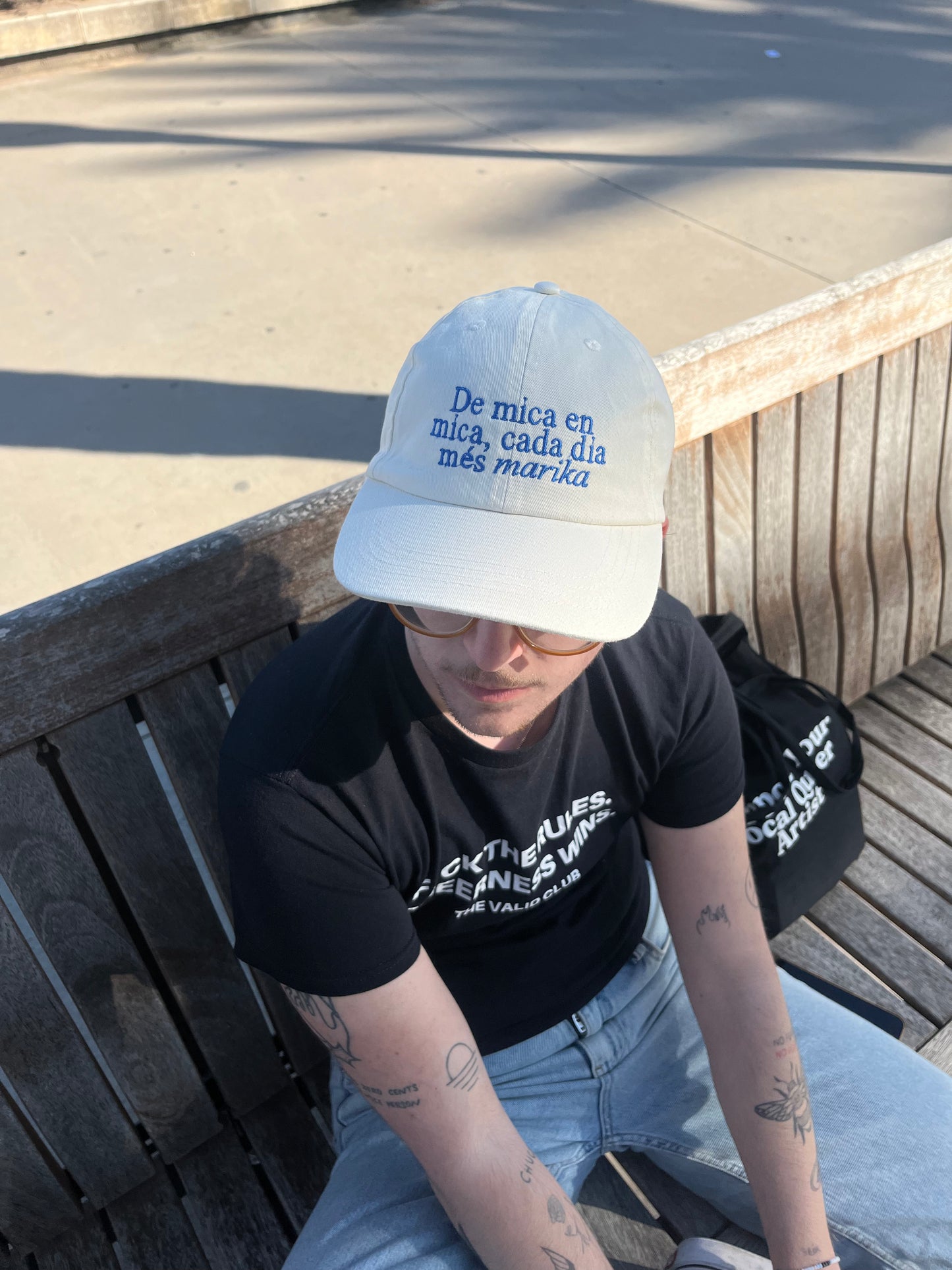 Gorra - De mica en mica, cada dia més marika