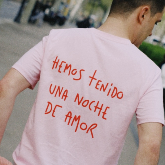 Camiseta - Una Noche de Amor (ft. @ladegirona)